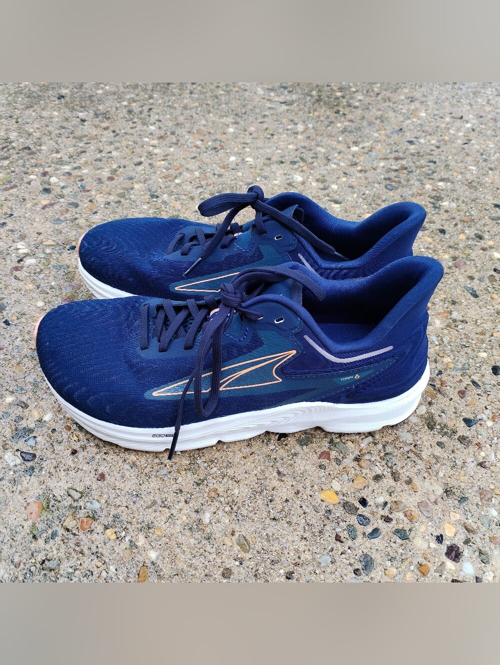 Altra Women's Torin 6 Shoe Size 9